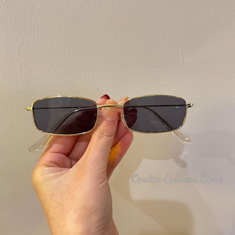 Óculos de Sol Retrô de Metal C - Vintage Fashion Enthusiasts avaliação e preço