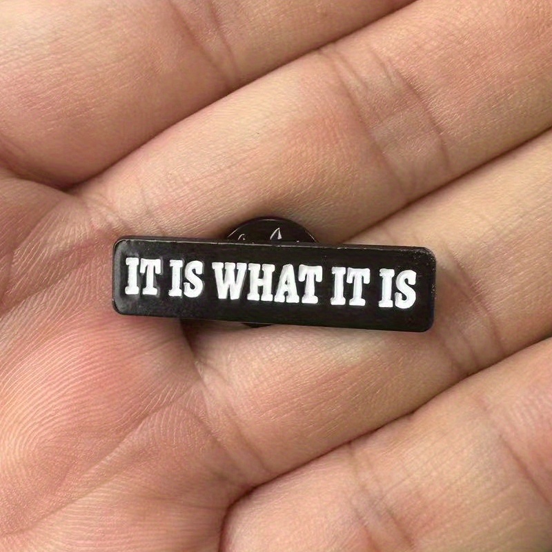 Broche com citação de letra 